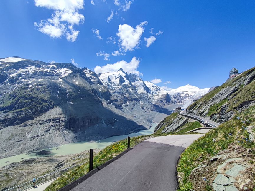 Route alpine et sommet du Grossglockner en Autriche